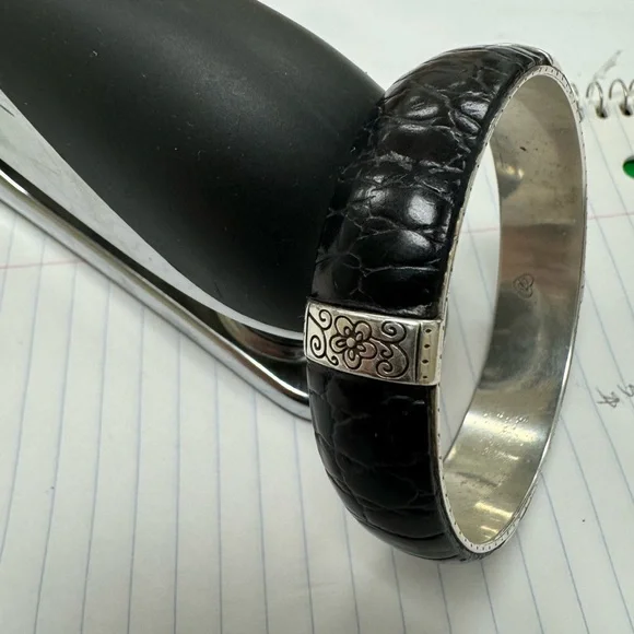 Brighton Bracket black and silver. - Picture 2 of 6